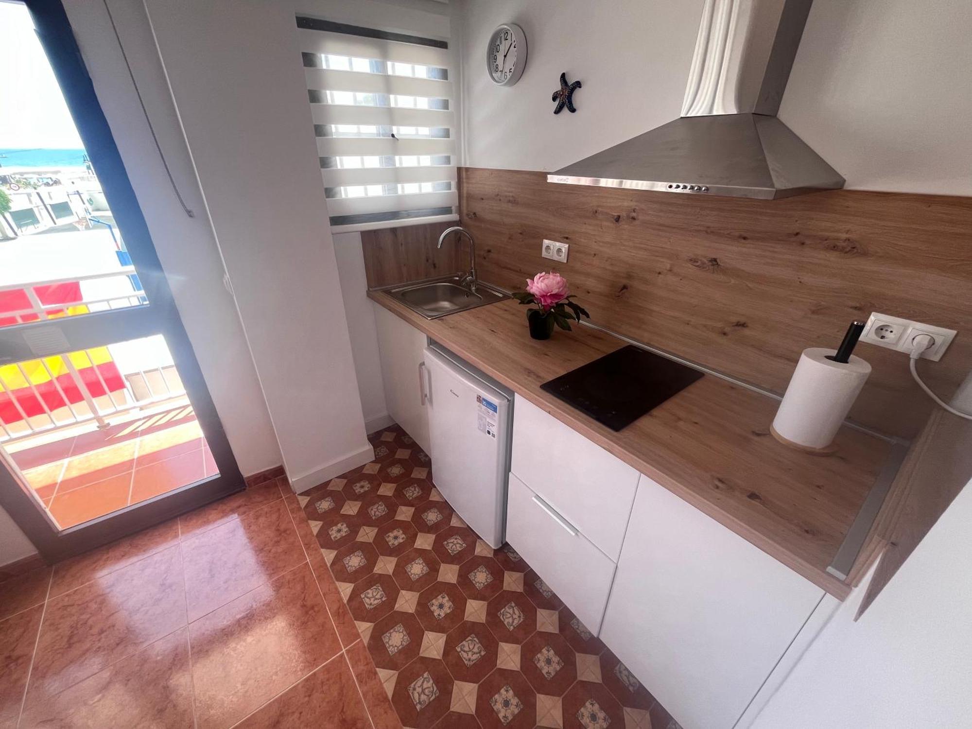 Apartamento Lidia Planta 1, La Carihuela 1ª Linea Playa, Vistas Mar, 1 Dormitorio, 52 M2, 1-3 Huesped, Amplio Balcon, Wifi Torremolinos Extérieur photo